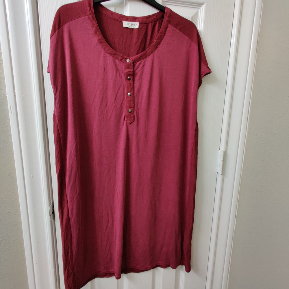 Umgee Maroon Button-Detail Tunic